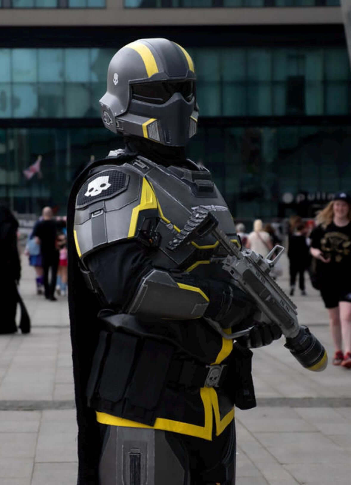 Helldivers Ultimatum Prop worn with full Helldivers armour futuristic pistol replica cosplay loadout