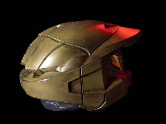 Halo Master Chief Helmet side view gold visor Spartan Mjolnir armour helmet detailed cosplay prop